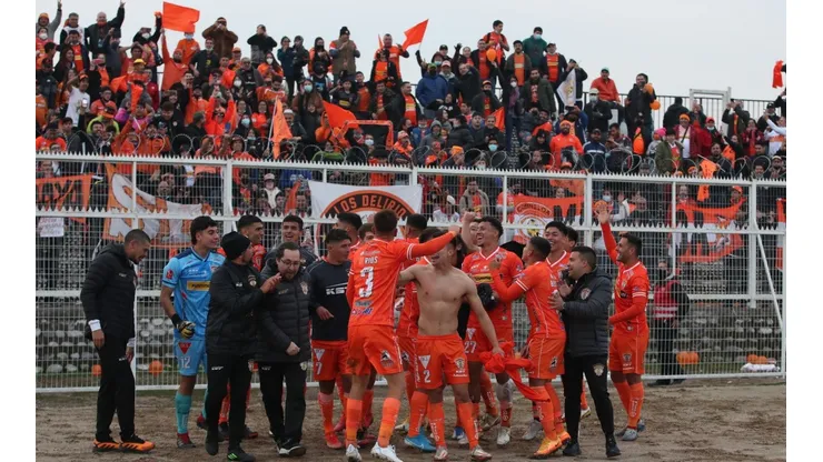 Cobreloa celebró con fervor la victoria ante Unión San Felipe.
