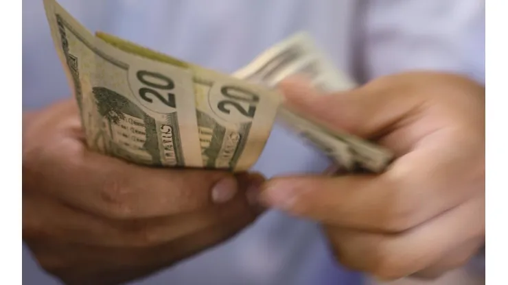 ¿A cuánto está el dólar en Chile hoy?