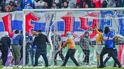 Así terminó el último partido de Universidad Católica en San Carlos de Apoquindo, pero la sanción no llegará cuando se esperaba