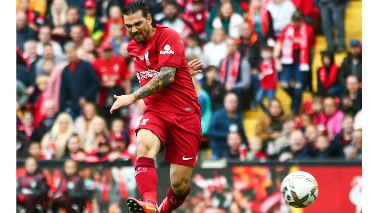 Una tremenda definición de Mark González puso el empate para Liverpool.