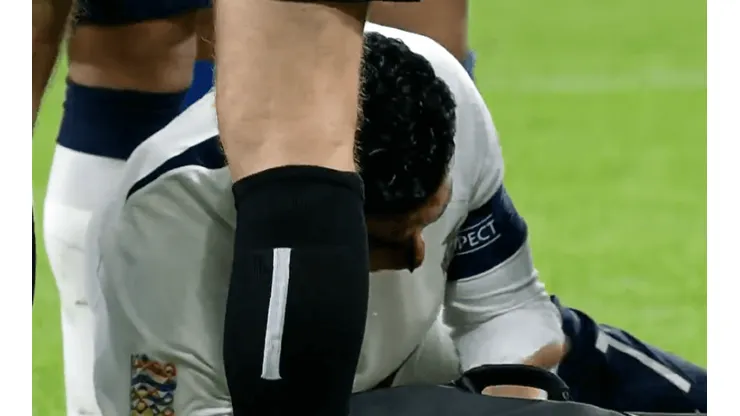 Cristiano Ronaldo sangra tras recibir un golpe en la nariz con Portugal en Nations League.