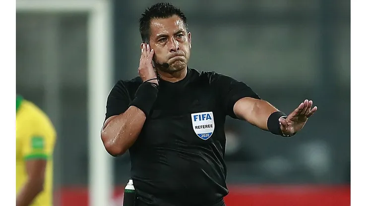 Chilenos al VAR de la final de la Copa Sudamericana.