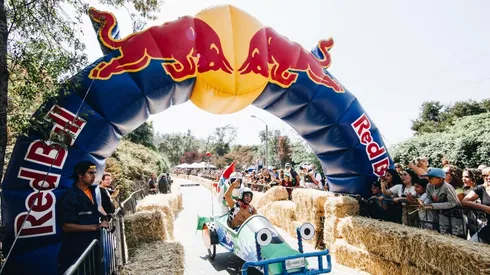 El Parque Metropolitano de Santiago es protagonista de la próxima edición de Red Bull Soapbox Race, la famosa carrera de autos locos.