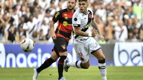 Carlos Palacios quedó fuera del último duelo ante Cruzeiro por una lesión en su muslo derecho.