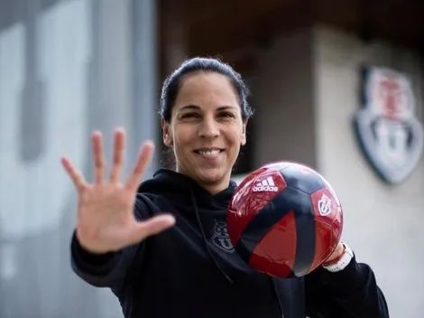 La U fem va con todo: cierra mercado con arquera mundialista