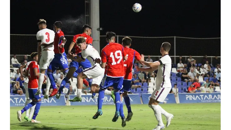 Chile cayó ante Inglaterra donde quedó en evidencia la gran distancia entre las sub 20