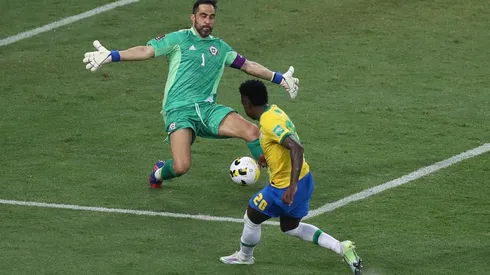 Vinícius Junior castigó a Chile en su último enfrentamiento ante Brasil.