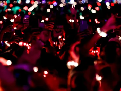 ¿Cómo obtener una pulsera luminosa en el concierto de Coldplay?