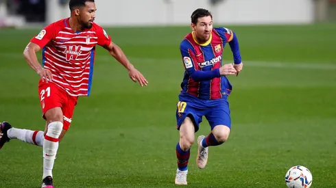 Lionel Messi no pudo seguir su carrera en el club del que es canterano.