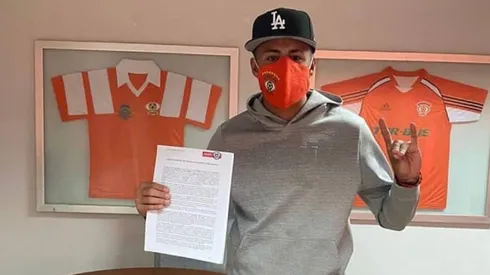 Orrego feliz con su primer contrato como profesional