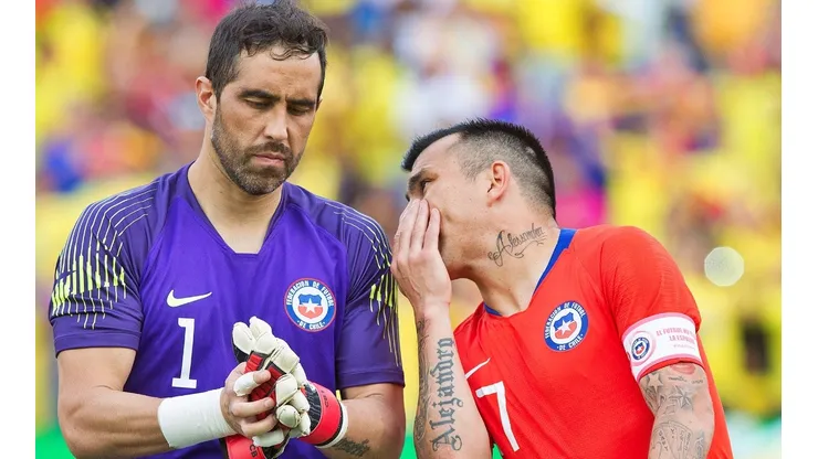 Claudio Bravo y Gary Medel esperan reunirse en el futuro con la camiseta de la selección chilena