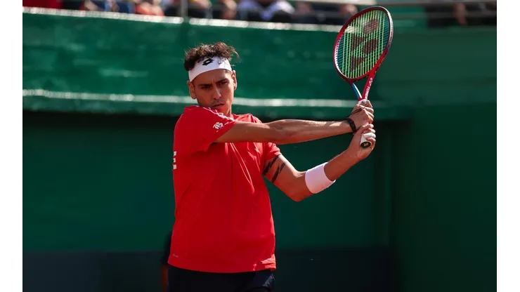 Alejandro Tabilo pasó la aplanadora en el primer set, pero perdió el segundo y el tercero contra Varillas.