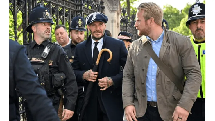 David Beckham hizo la fila regular para ingresar al funeral.