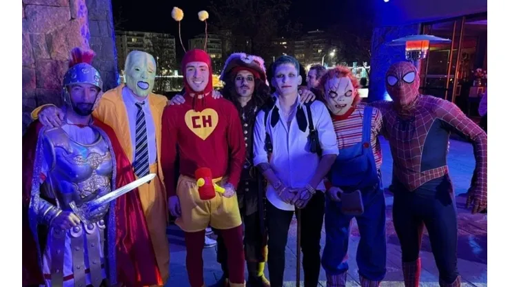 Los jugadores de Universidad Católica caracterizados con sus personajes favoritos.