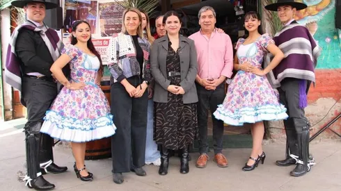 La ministra Orellana y el alcalde Durán en el acto para prevenir la Violencia Intrafamiliar.