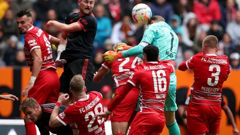 Manuel Neuer estuvo a punto de marcar un golazo de cabeza para el Bayern Múnich, peeero...