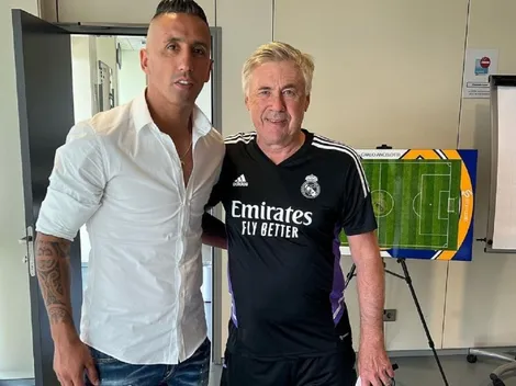 La ruta de Lucas Barrios por Europa para pulirse como DT