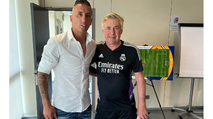 Lucas Barrios visitó a Carlo Ancelotti, el DT del Real Madrid de España.