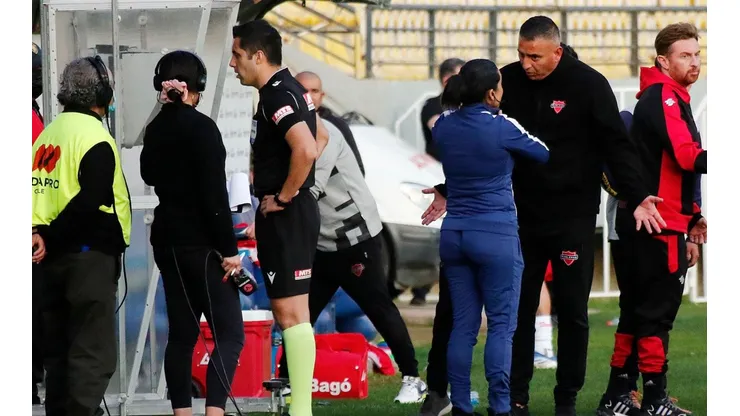 Gol anulado con el VAR vuelve a ser validado en el VAR por Cristián Garay en el Everton vs. Ñublense.