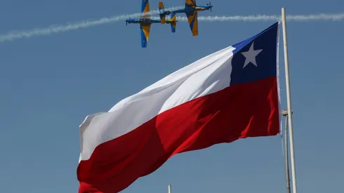 ¿Puedo colocar la bandera chilena con escudo en Fiestas Patrias?