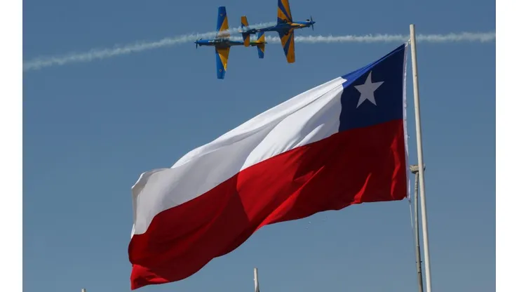 ¿Puedo colocar la bandera chilena con escudo en Fiestas Patrias?