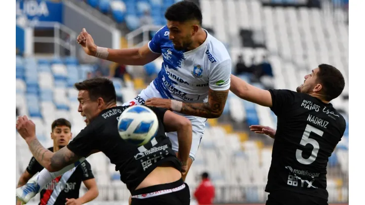 Antofagasta no pudo vencer a Curicó y se hunde en la zona de descenso.