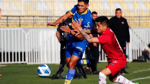 Chillanejos y viñamarinos firmaron un empate con varias polémicas en el Sausalito.