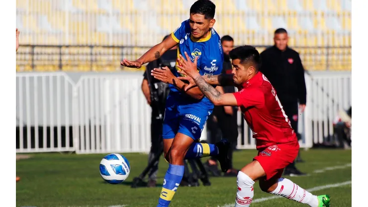Chillanejos y viñamarinos firmaron un empate con varias polémicas en el Sausalito.