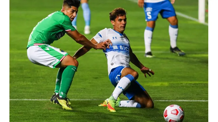 Ignacio Saavedra frente al Audax Italiano en el estadio El Teniente de Rancagua.