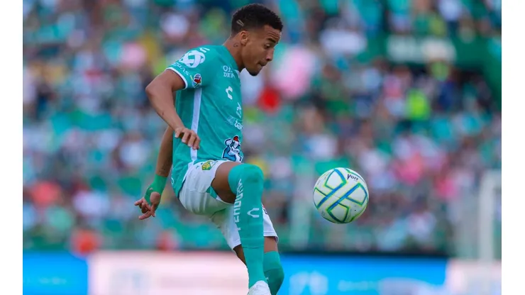 Byron Castillo no jugó en el León previo a que se conociera el polémico audio sobre su nacionalidad