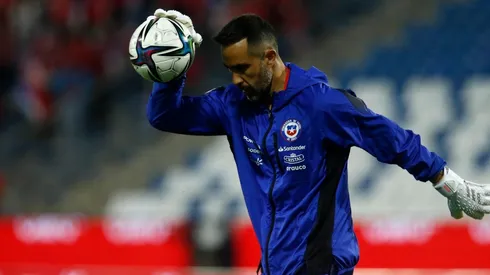 Claudio Bravo no está en la última nómina de la Roja