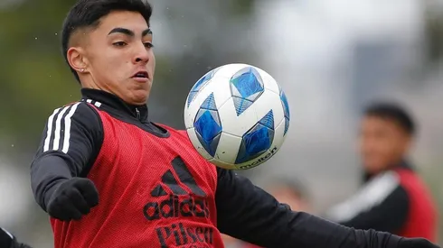 Jordhy Thompson fue uno de los juveniles de Colo Colo que sumó minutos ante Deportes Limache.