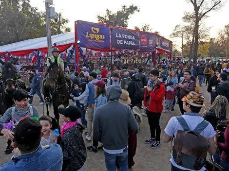 ¿Cuáles son las fondas de Santiago que se realizarán esta semana?