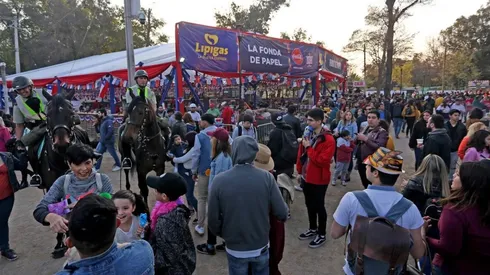 ¿Cuáles son las fondas de Santiago que se realizarán esta semana?