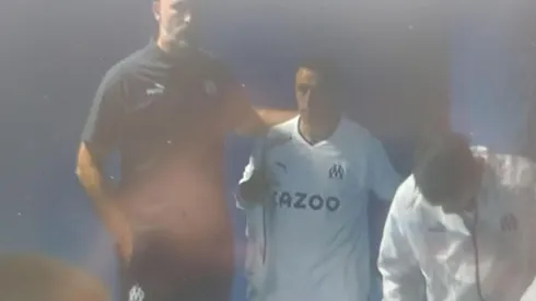 Alexis Sánchez junto a su entrenador antes de salir a la cancha