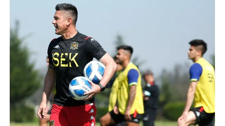 Canales asumió como entrenador hispano