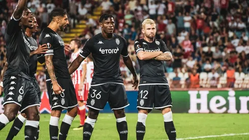 Maripán celebró junto a sus compañeros a mitad de semana en Europa League.