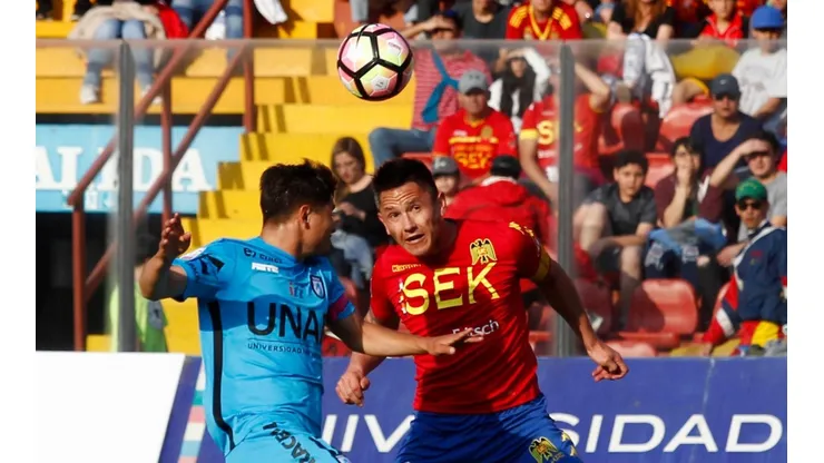 Gustavo Canales defendió como jugador la camiseta de Unión Española.