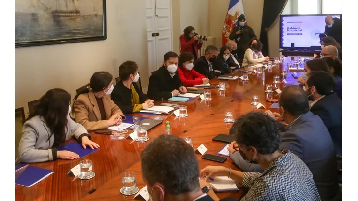Presidente Boric a nuevo gabinete: "Acá no estamos gobernando para los partidos, aquí estamos gobernando Chile”