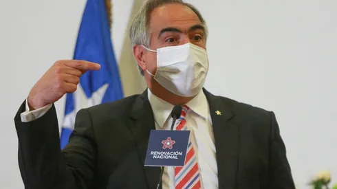 Senadores RN se niegan a una nueva Convención Constitucional