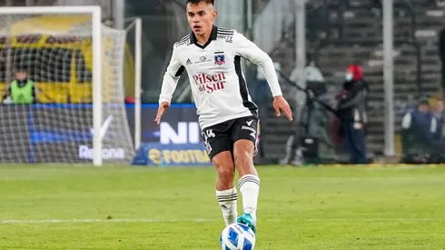 Vicente Pizarro se hace un espacio en Colo Colo a punta de fútbol.