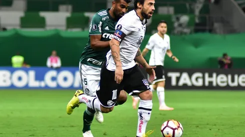 Aunque es bastante difícil que alguien no reconozca a uno de los mejores futbolistas chilenos del último tiempo, en el Monumental una guardia no lo quería dejar entrar por "desconocido".