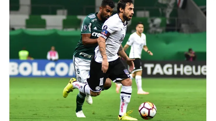 Aunque es bastante difícil que alguien no reconozca a uno de los mejores futbolistas chilenos del último tiempo, en el Monumental una guardia no lo quería dejar entrar por "desconocido".