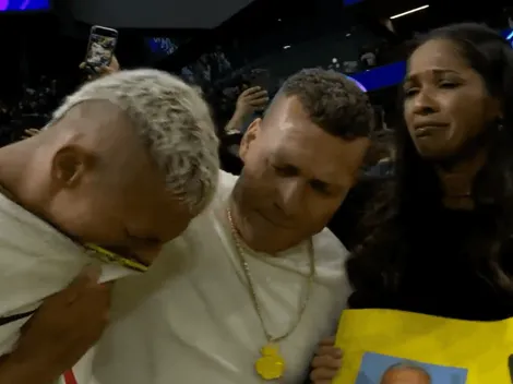 Richarlison se pone serio y llora tras primeros goles en Champions