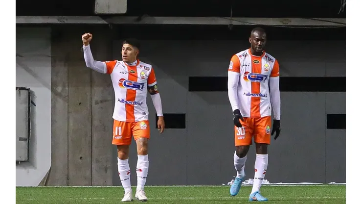 Gastón Lezcano y Cecilio Waterman anotaron 20 goles para Cobresal en el Campeonato Nacional 2022: el Gato aportó 12, mientras que el panameño marcó ocho.