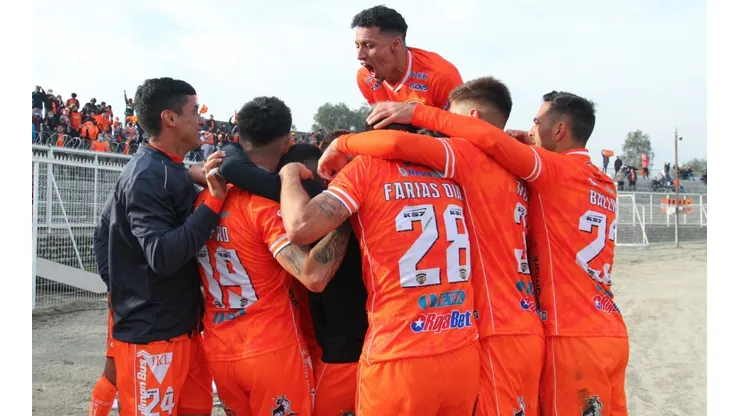 Cobreloa consiguió una victoria que los hizo festejar con mucho fervor.
