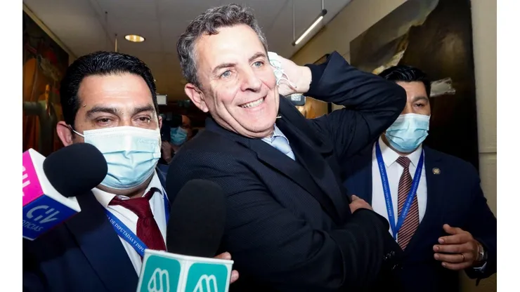 Cámara sanciona a Gonzalo de la Carrera por golpear a diputado Sepúlveda