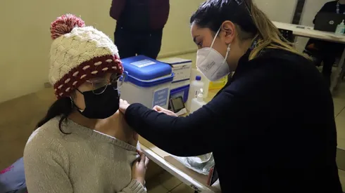 Revisa aquí cuándo debes vacunarte contra el Covid-19.