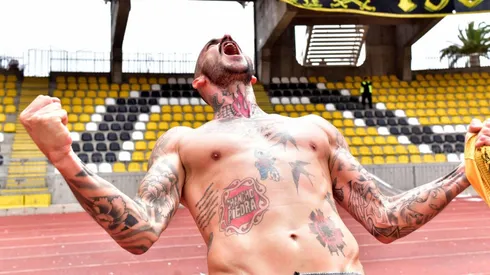 Mauricio Pinilla celebró el triunfo del Rechazo.