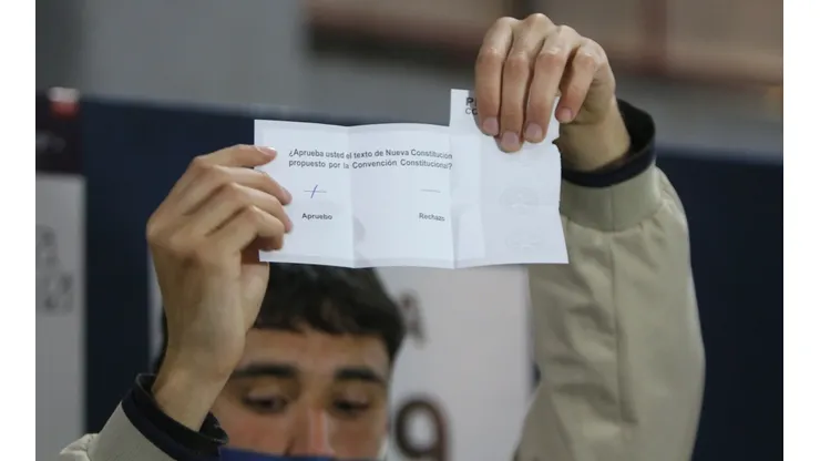 Conteo de votos de Plebiscito Constitucional.